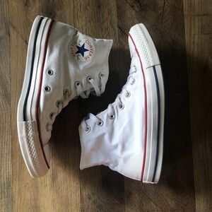 Converse Chuck Taylor classic white high tops size 8